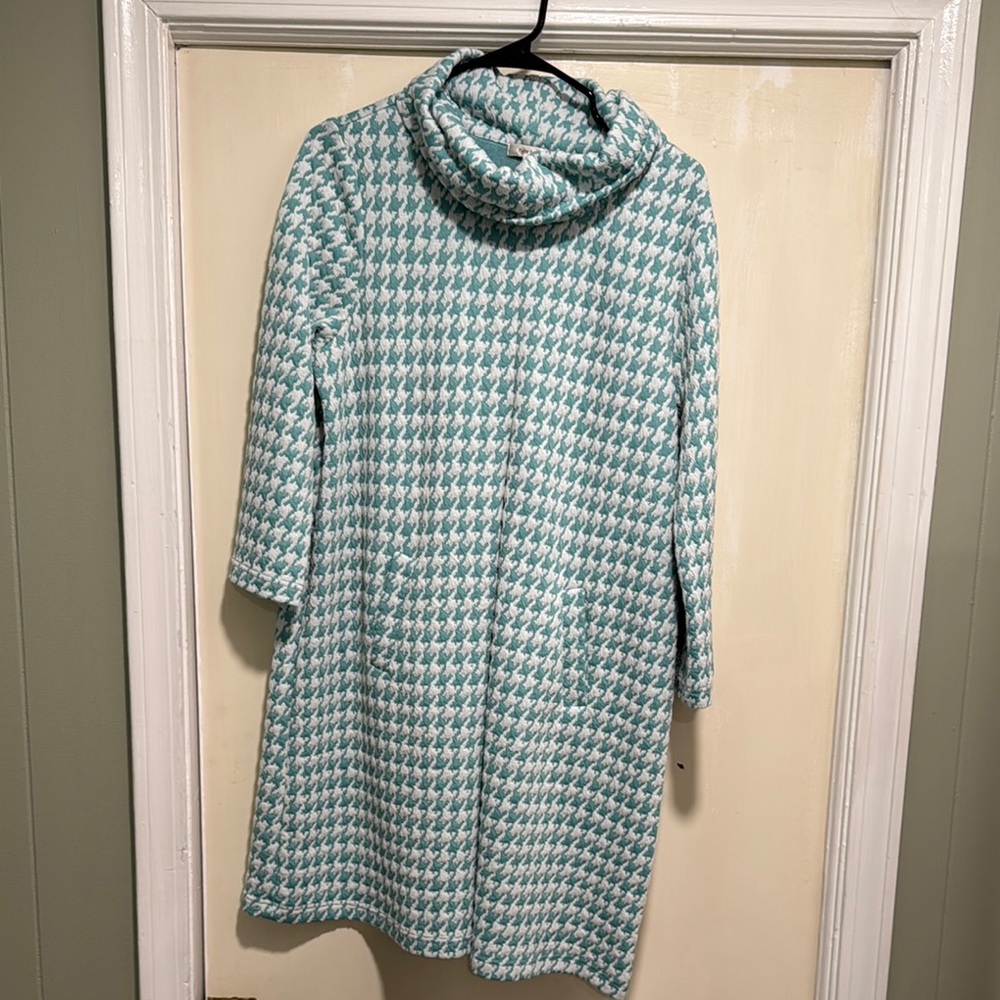 Tyler Boe Mint and White Houndstooth Long Sleeve Dress